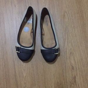Size 7 women’s shoes